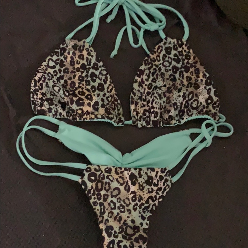 DOLL Swimwear Reversible Bikini
